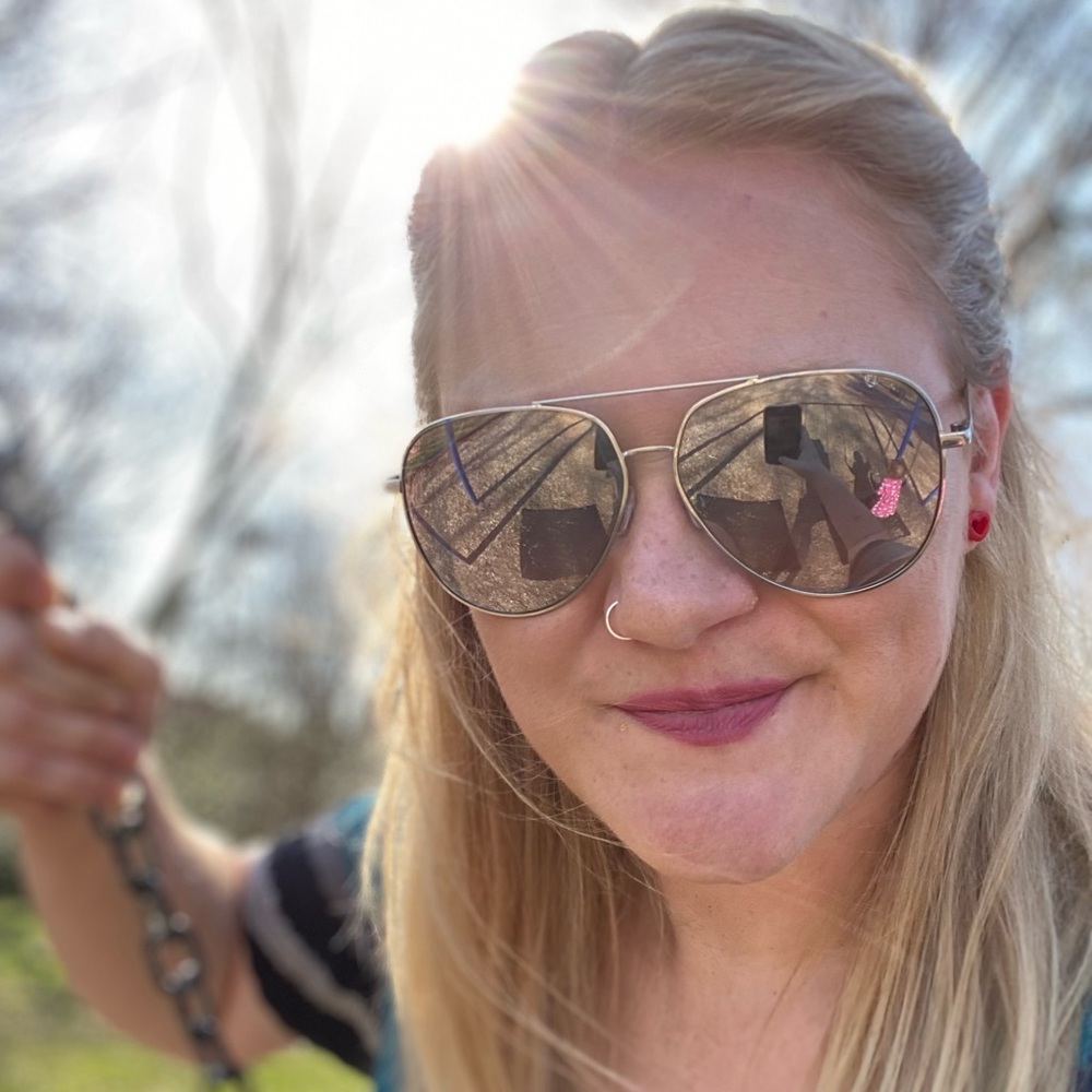 Meet your Posher, Candace